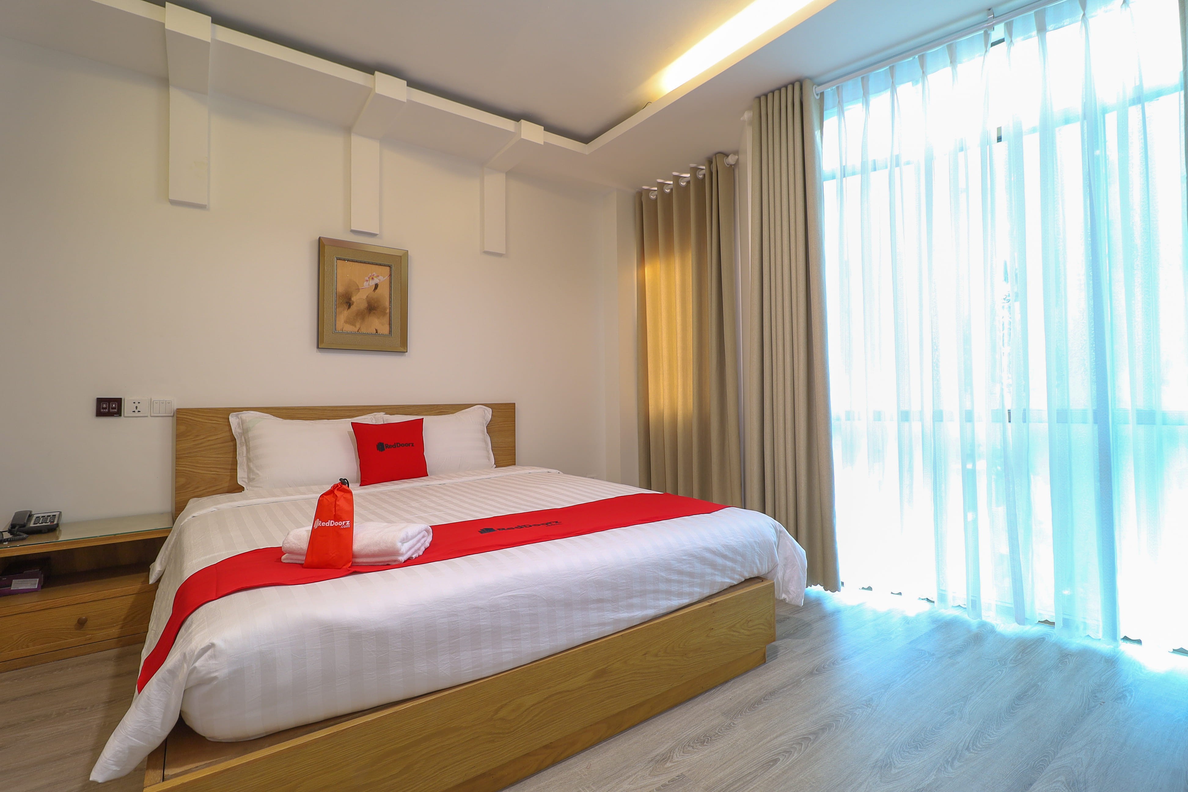 Reddoorz Premium Near Bui Thi Xuan Street